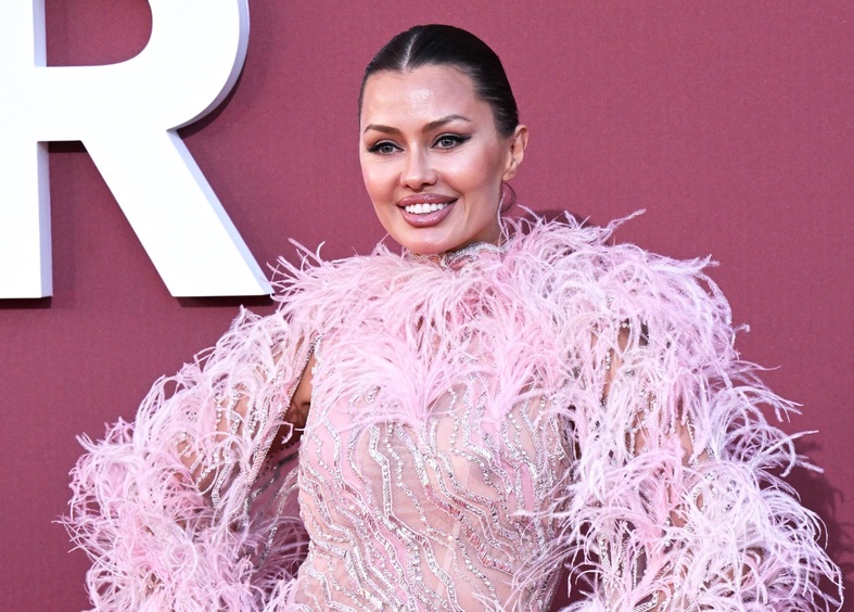 Чудо в перьях: чего стоило Боне засветиться в Каннах на красной дорожке