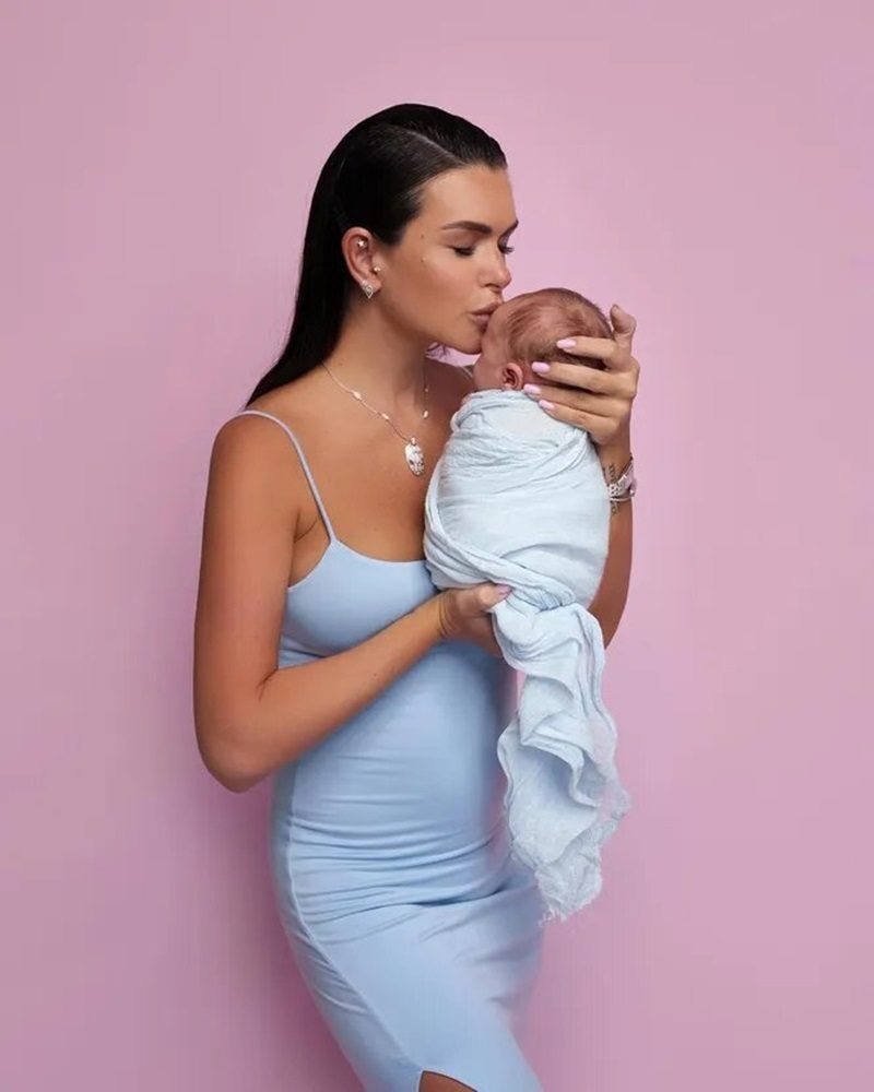 Катя Жужа с сыном