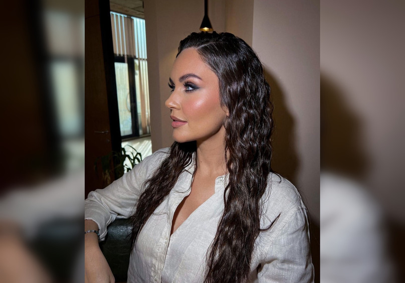 Эффект мокрых волос: идеи стильных укладок от стилиста