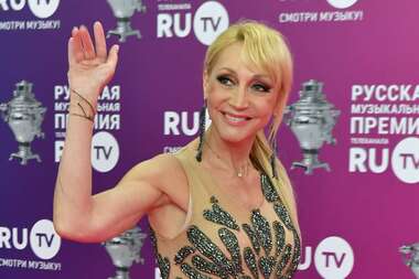 Орбакайте передала привет из Лиссабона: «Всем мира и добра»