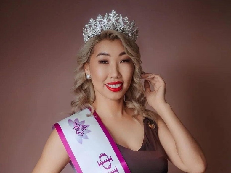 Сэсэг Буинова