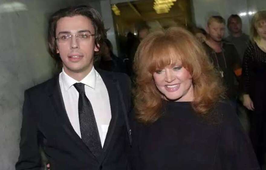 Аллу Пугачеву в компании Максима Галкина заметили на Кипре