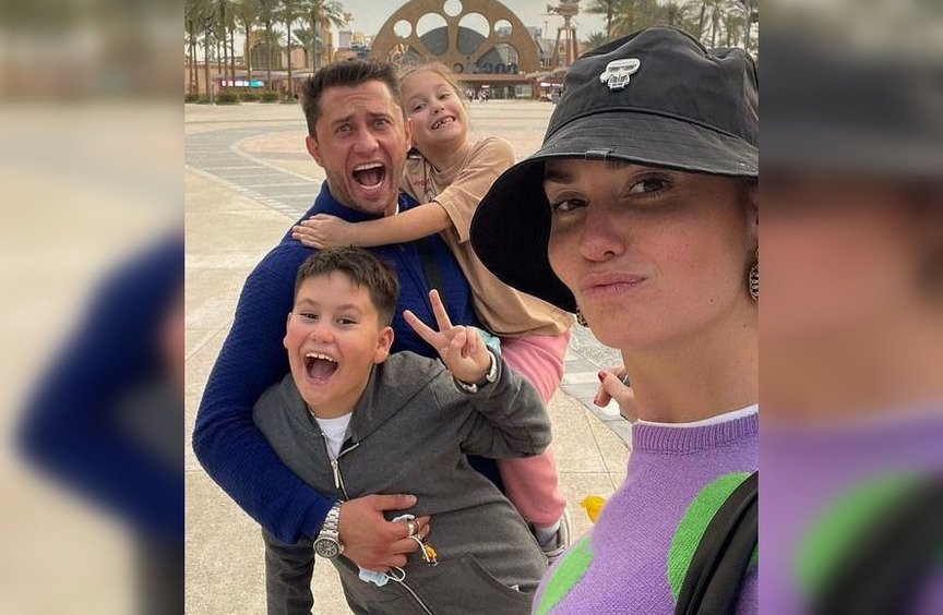 Агата с Павлом и детьми