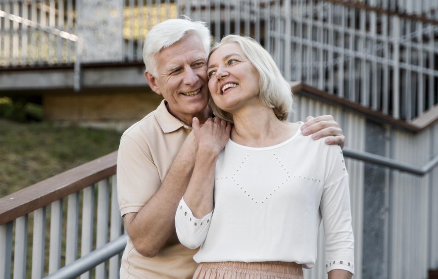 Чудинка и непредсказуемость: как поддерживать страсть после 50 и не засыпать на диване