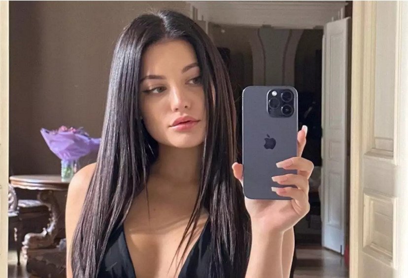 В сеть попали домашние видео блогеров Бустера и экс-супруги Моргенштерна