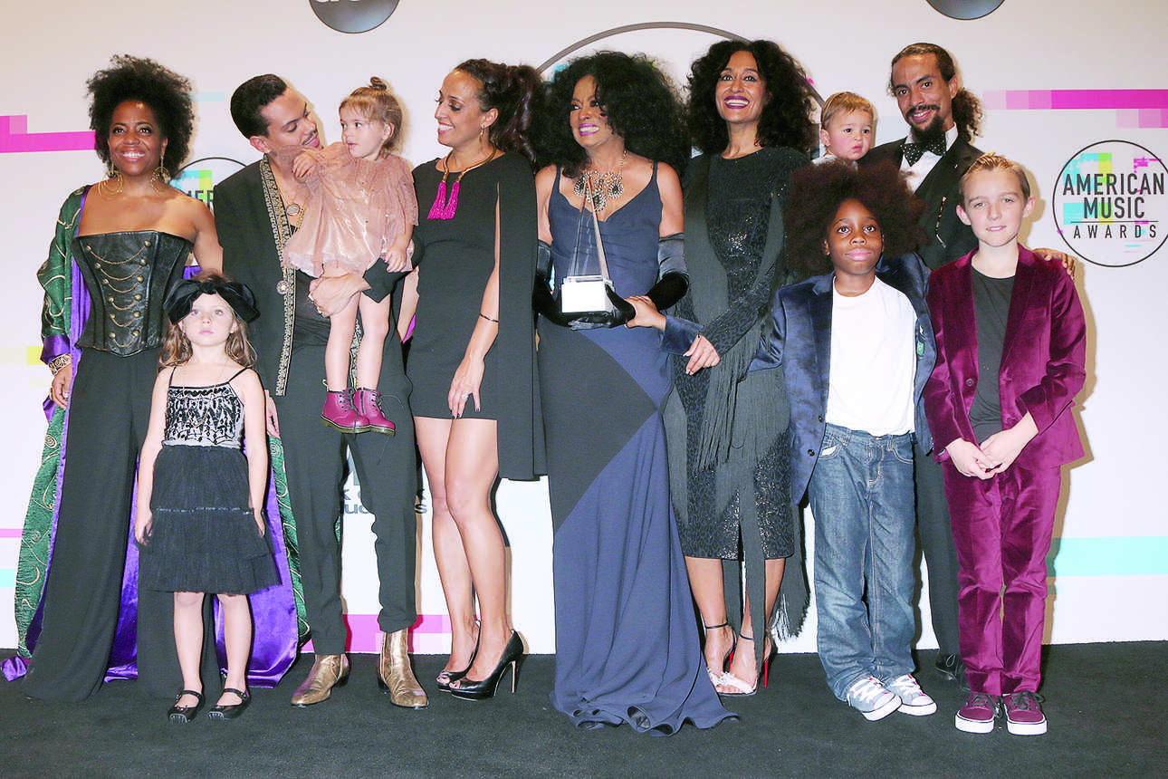 Дайана Росс с детьми и внуками