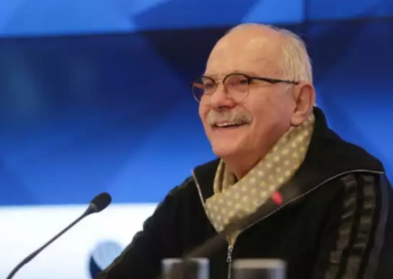 Режиссер Михалков заявил, что РФ воюет «против шайтана»