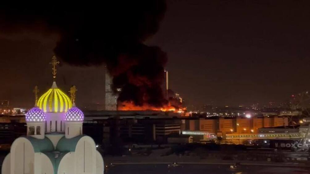 Подробности теракта в «Крокус Сити Холле»: 40 погибших, пожар и взрывы