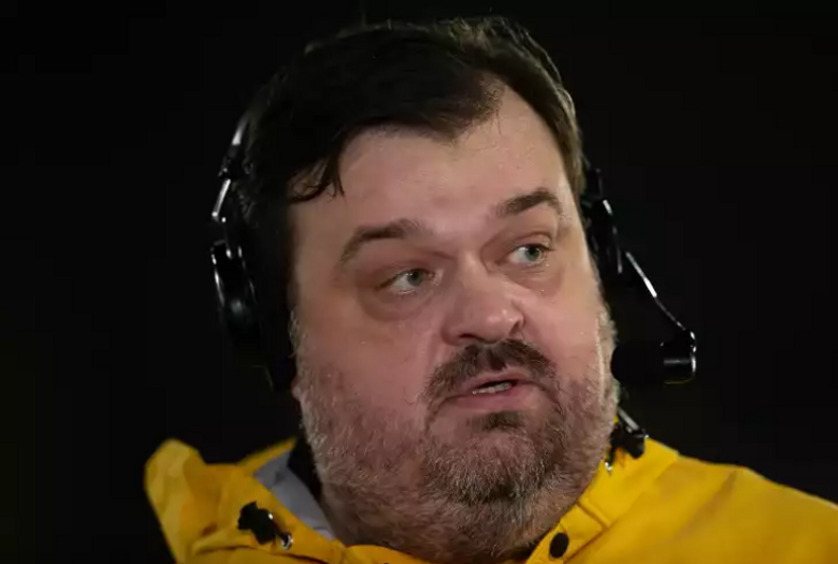 Память Василия Уткина почтили минутой молчания перед матчем Россия — Сербия