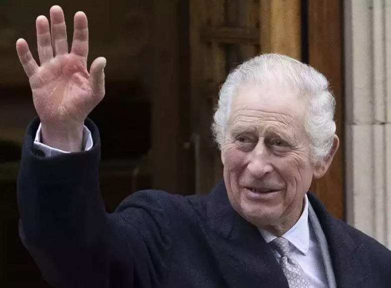 Опубликована первая фотография Карла III после новостей о его «смерти»