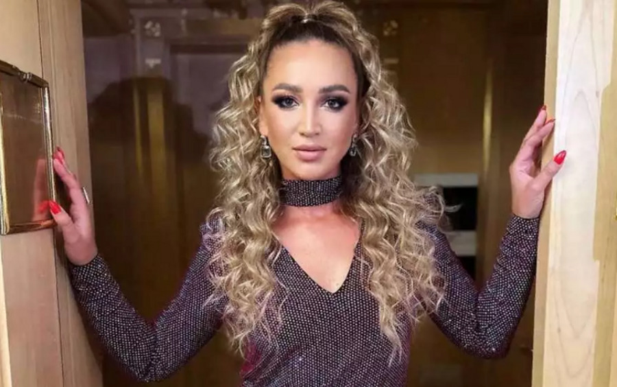 Бузова снова задела Тарасова: «Его уже не помнят, а раньше знали все»