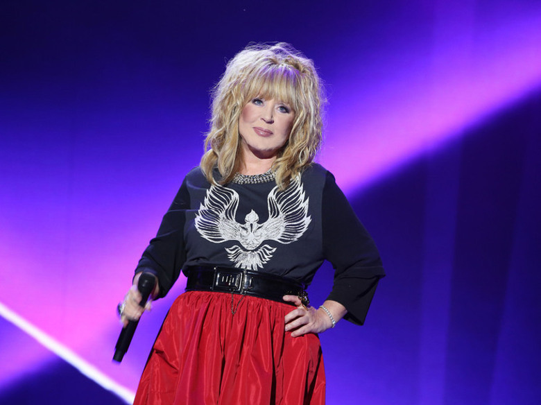 «Пой, Алла! Люблю»: Киркоров, Собчак и другие оценили песню Пугачевой