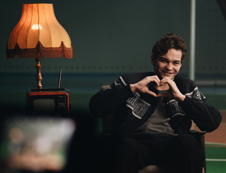 Видеоплатформа NUUM разыгрывает встречу с актером Славой Копейкиным под хэштегом #вессеннийNUUM