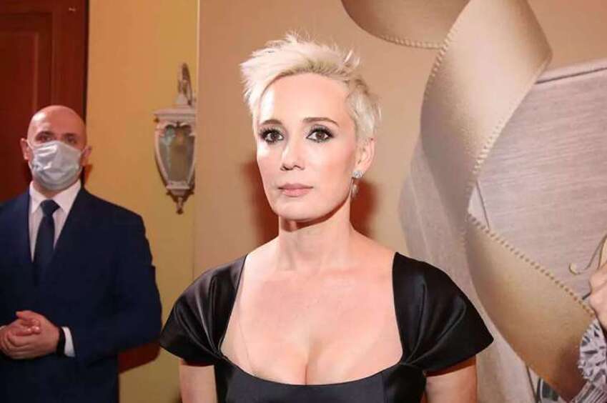 «Со мной на одной сцене нельзя стоять»: Хаматова раскритиковала Богомолова