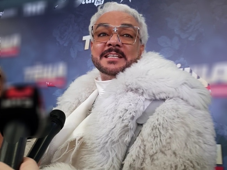 Киркоров привез детям Донбасса «пупсов Филиппов»