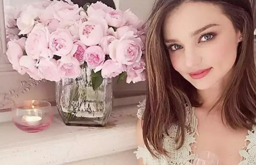 Супермодель Миранда Керр родила четвертого ребенка