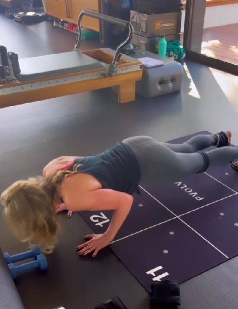 Дженнифер Энистон