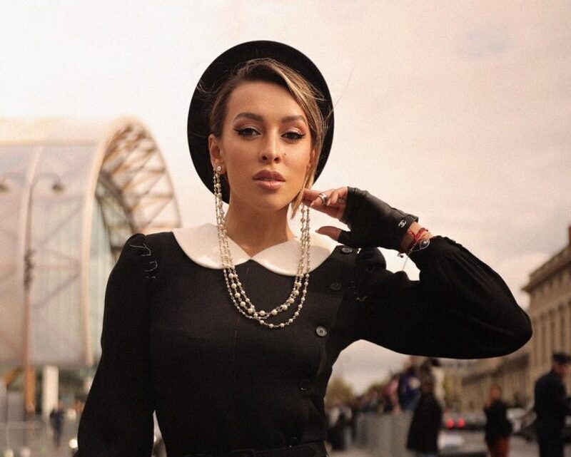 Эльсина Хайрова