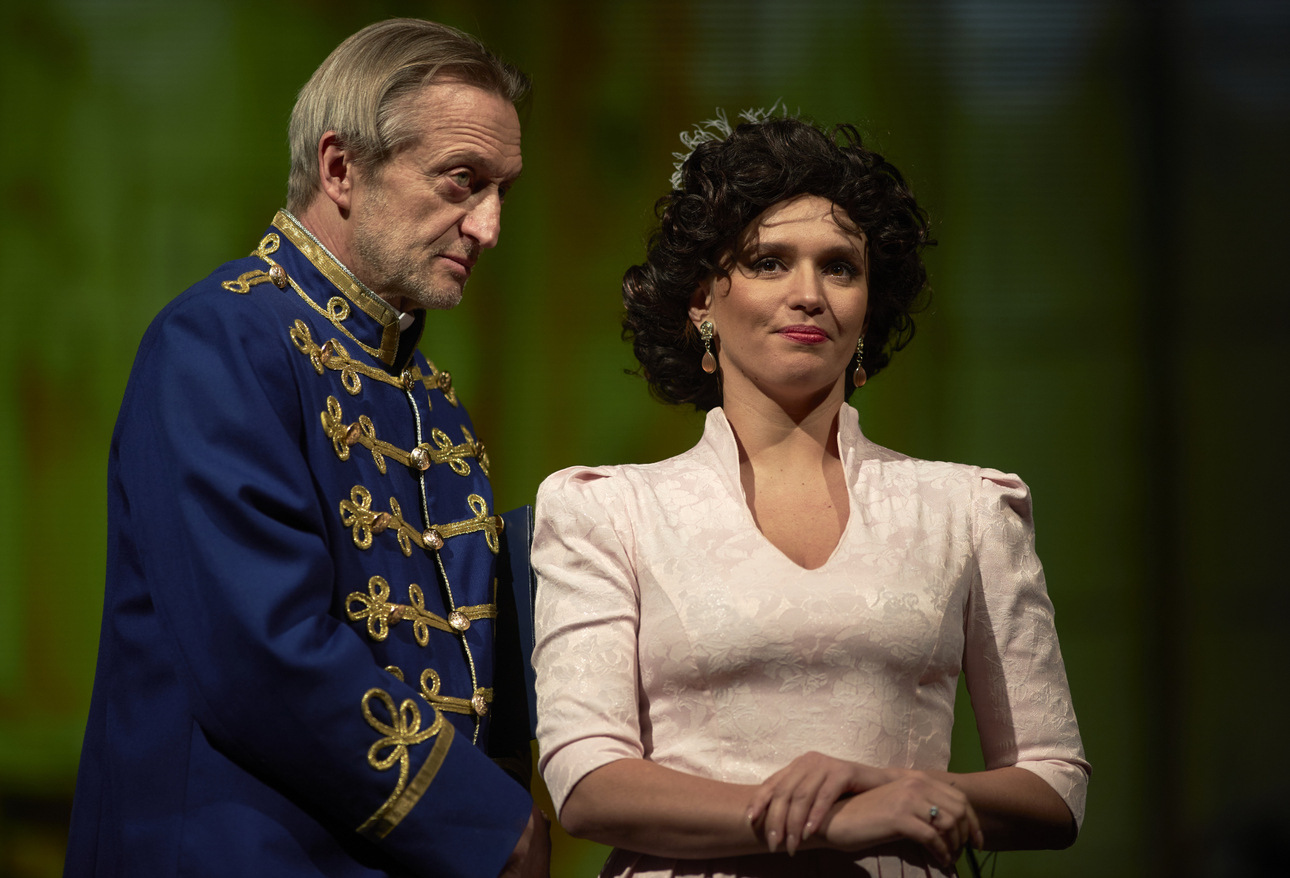 Спектакль "Анна Каренина"