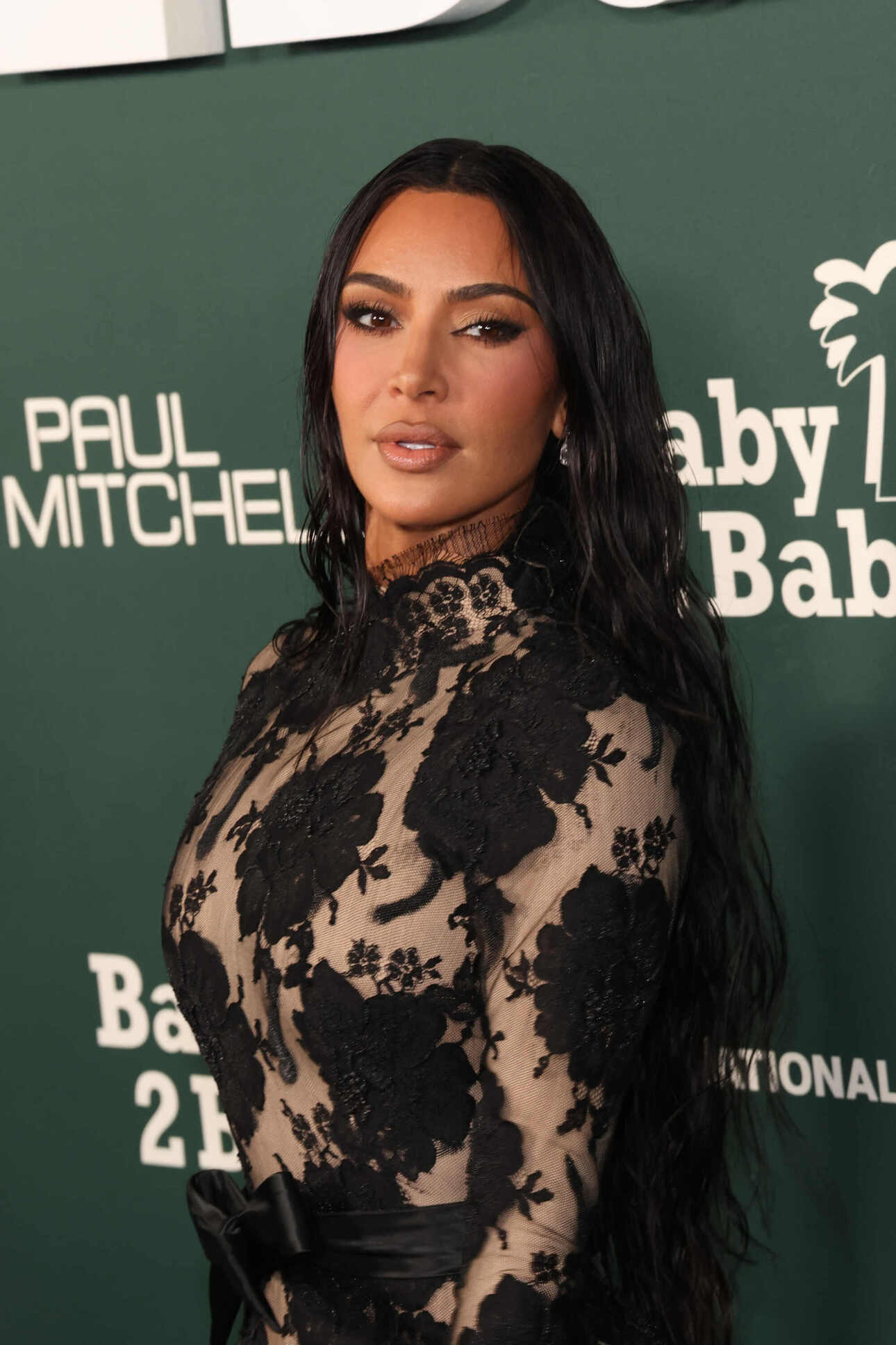 Ким Кардашьян