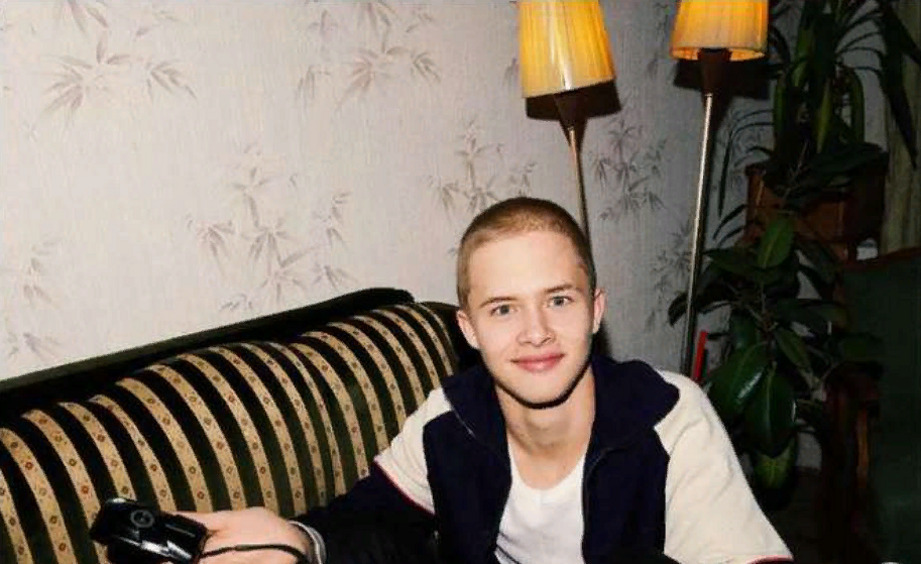 Леон Кемстач