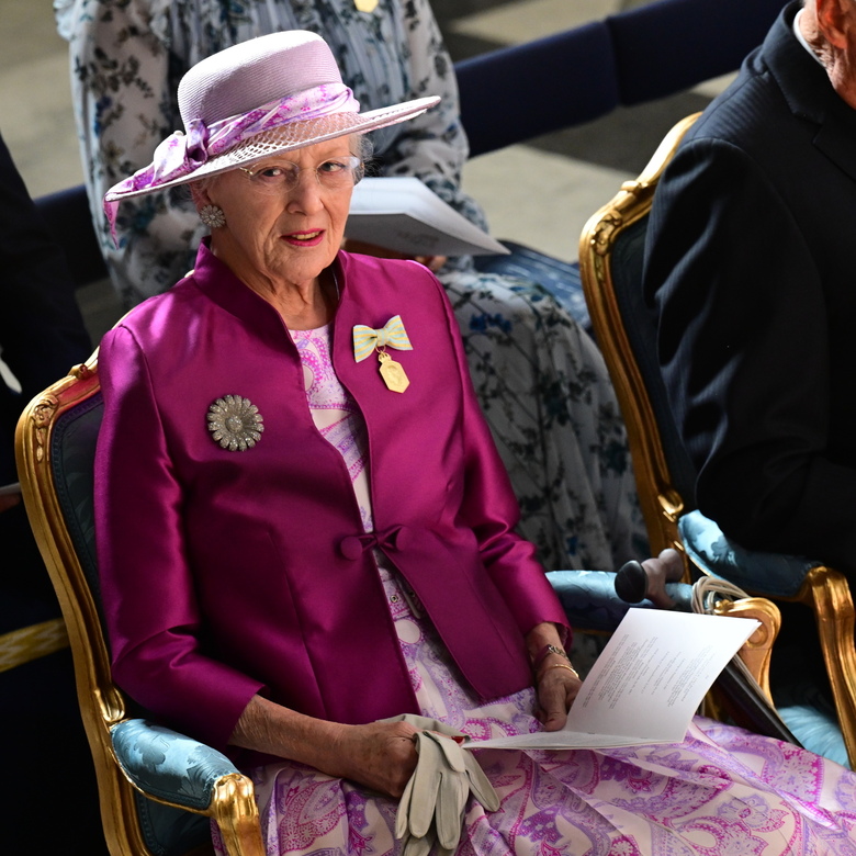 Королева Дании объявила об отречении от престола