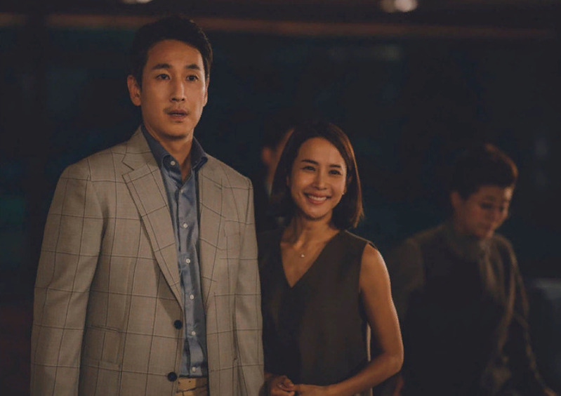 Ли Сон Гюн с коллегой