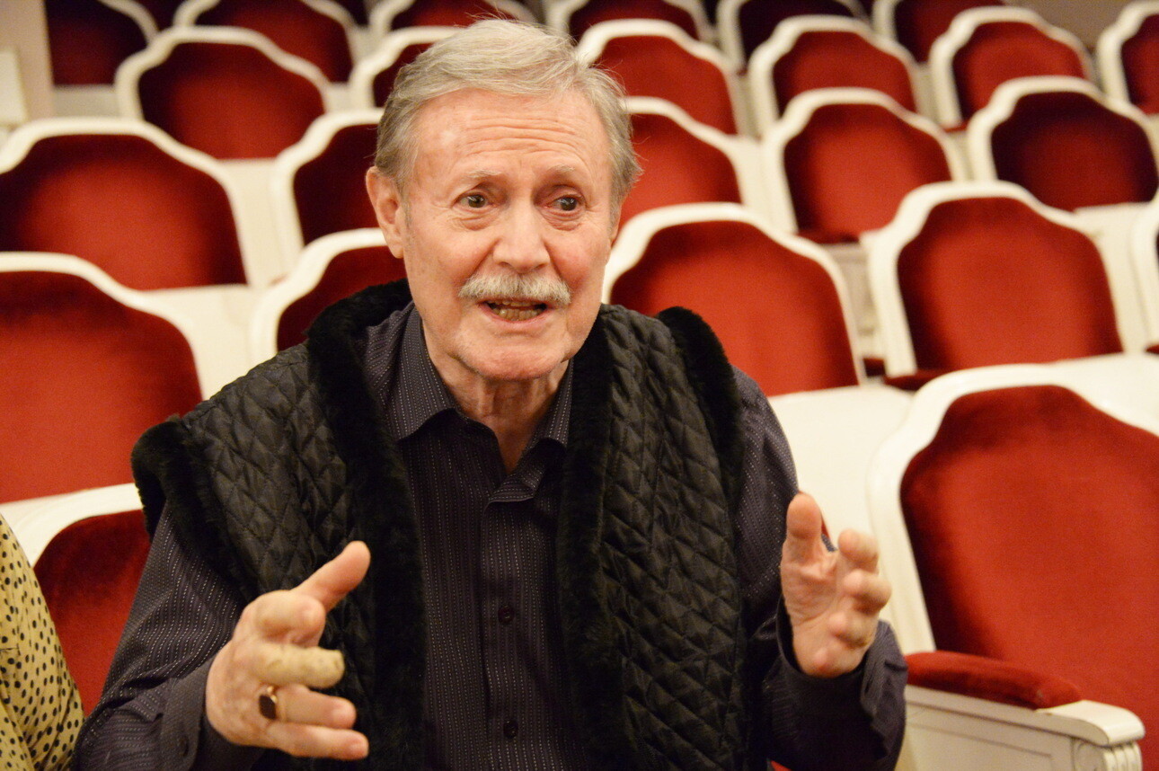 Юрий Соломин