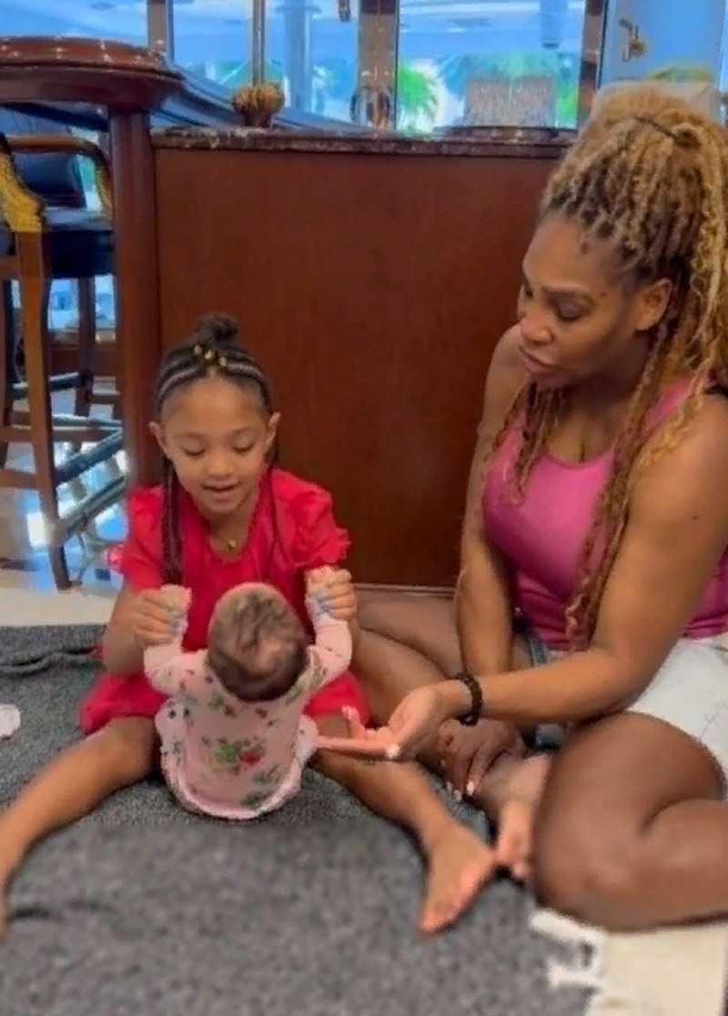 Серена с дочками