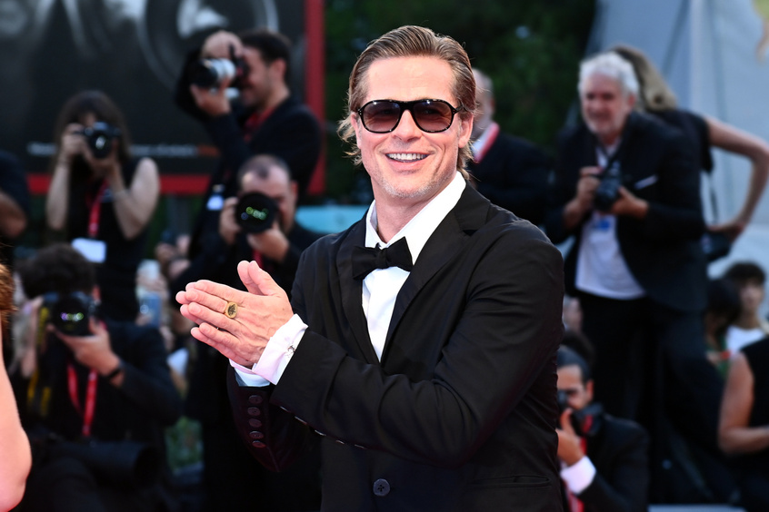 Возил стриптизерш, имеет редкое заболевание и другие яркие факты из жизни Брэда Питта