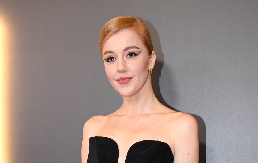 Юлианна Караулова