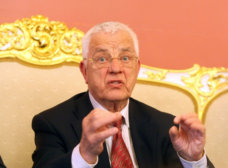 Раймонд Паулс