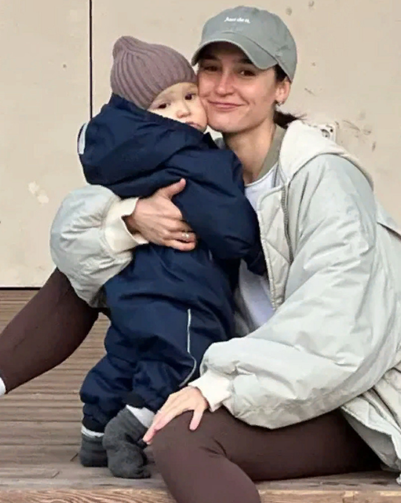 Азиза с сыном