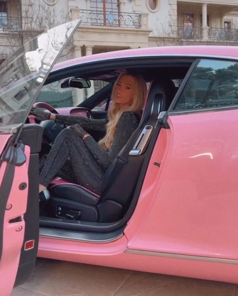 Пэрис Хилтон