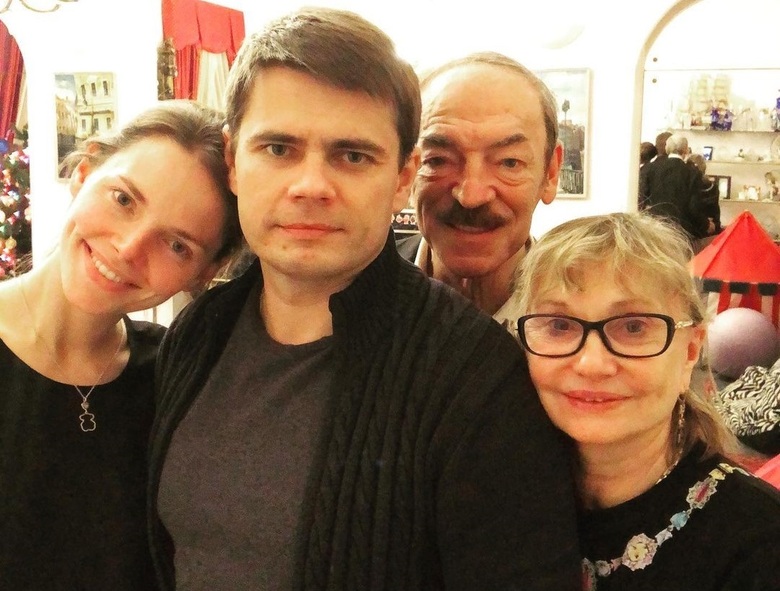 Михаил Боярский, Лариса Луппиан, Елизавета и Сергей Боярские