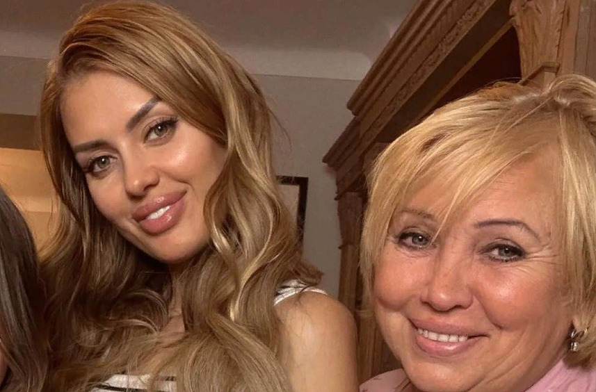 Виктория Боня с мамой