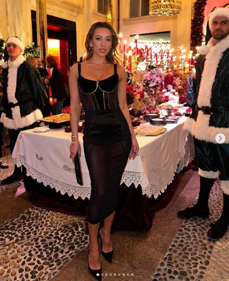 Эльсина Хайрова