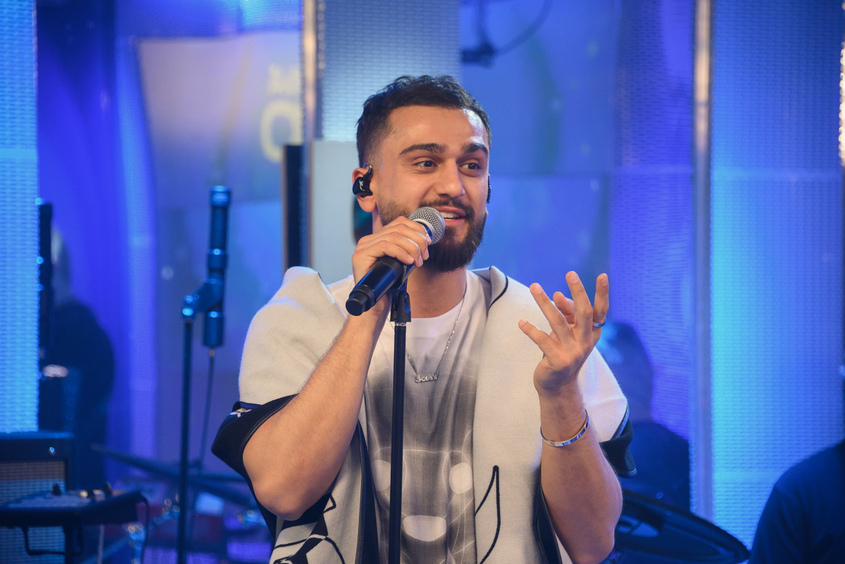 Jony: «Любовь приходит без стука»