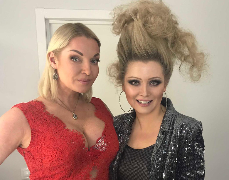 Лена Ленина решила поддержать Волочкову в скандале с Сергеем Лазаревым