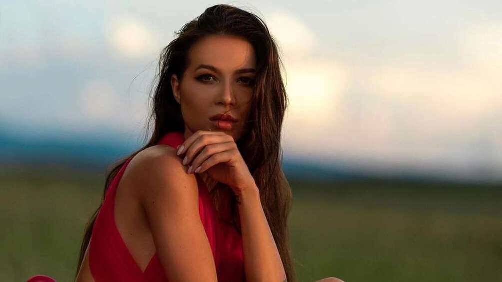 Блогер Лерчек заплатила миллионные долги налоговой