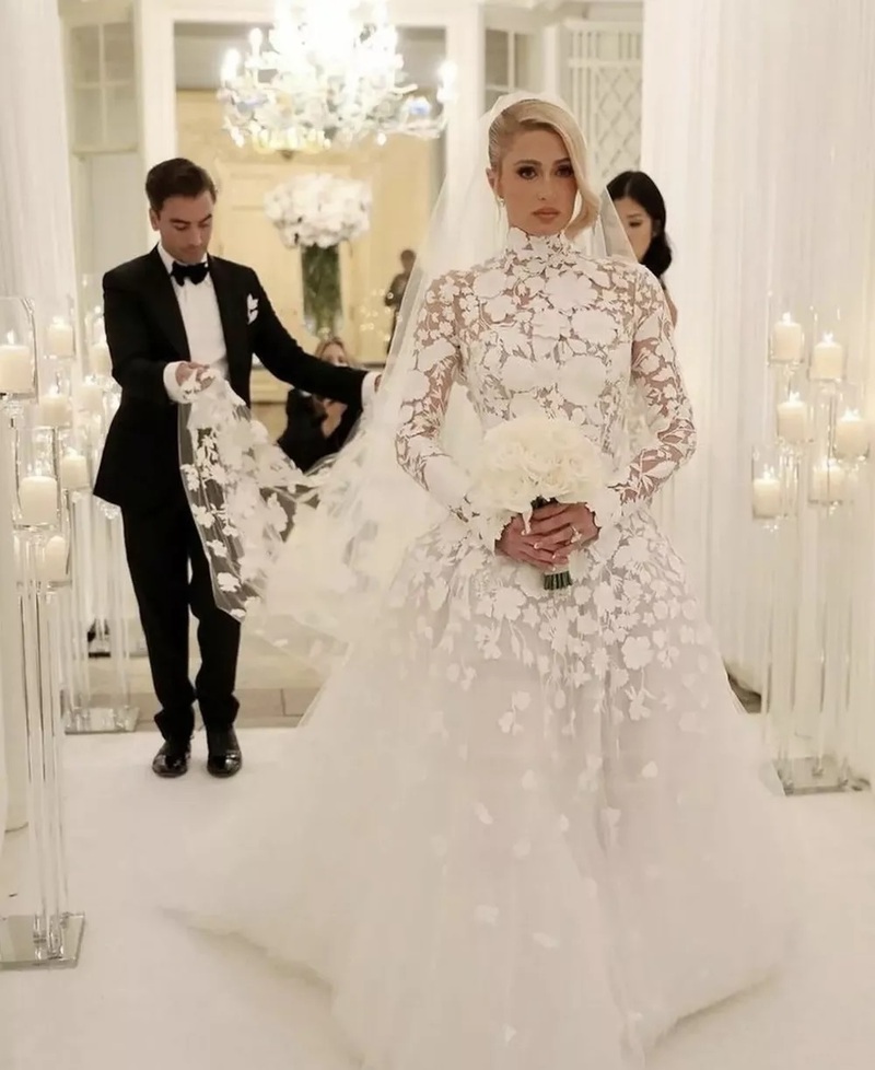 Пэрис Хилтон