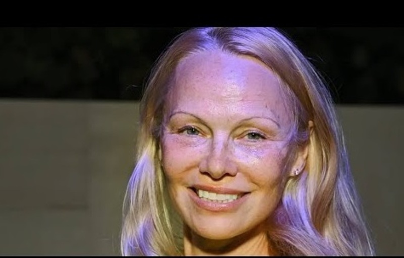 Памела Андерсон