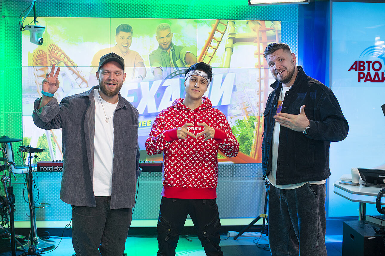 Хабиб с Денисом Курочкиным и Иваном Броневым