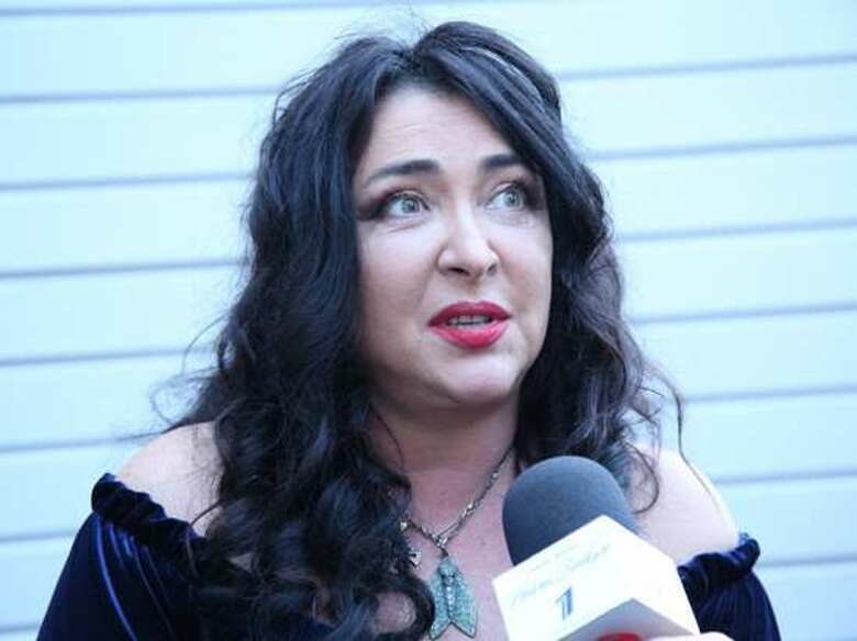 Лолита примерила на себя роль бабушки: «Не надо писать в бассейне»