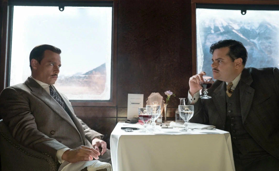 не оставляйте бокал без присмотра