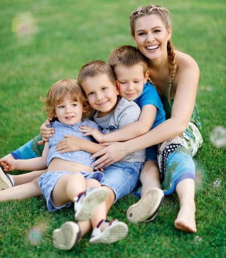 Мария Кожевникова поделилась своими переживаниями: «Мне становится немного страшно, я вижу перемены в своих детях»