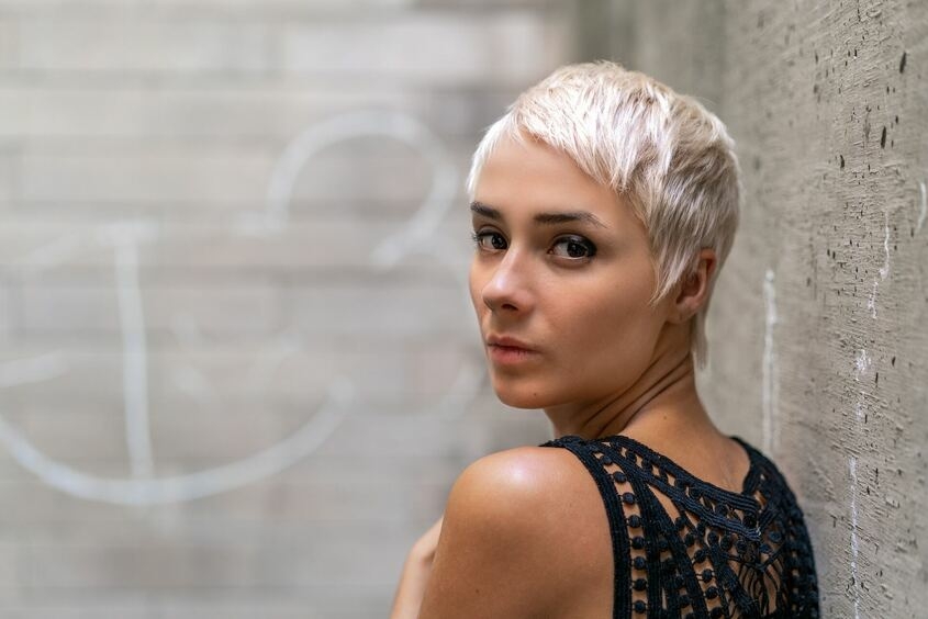 total blonde выглядит максимально неестественно