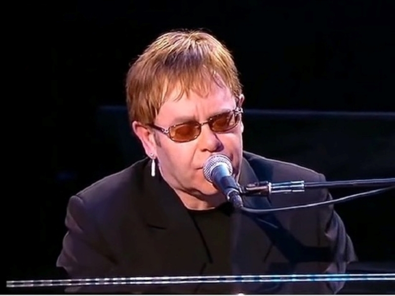 Элтон Джон
