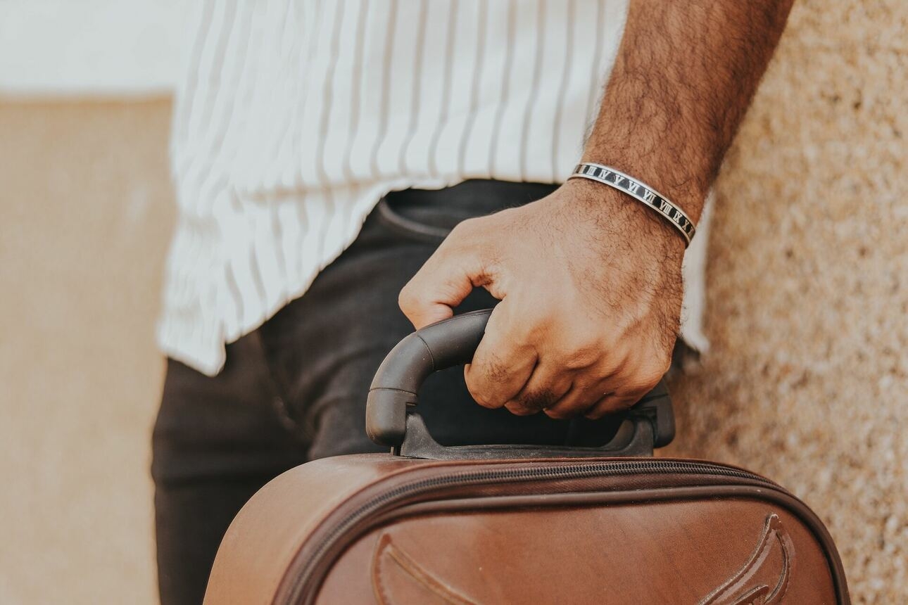 провезти что-то тайком не получится