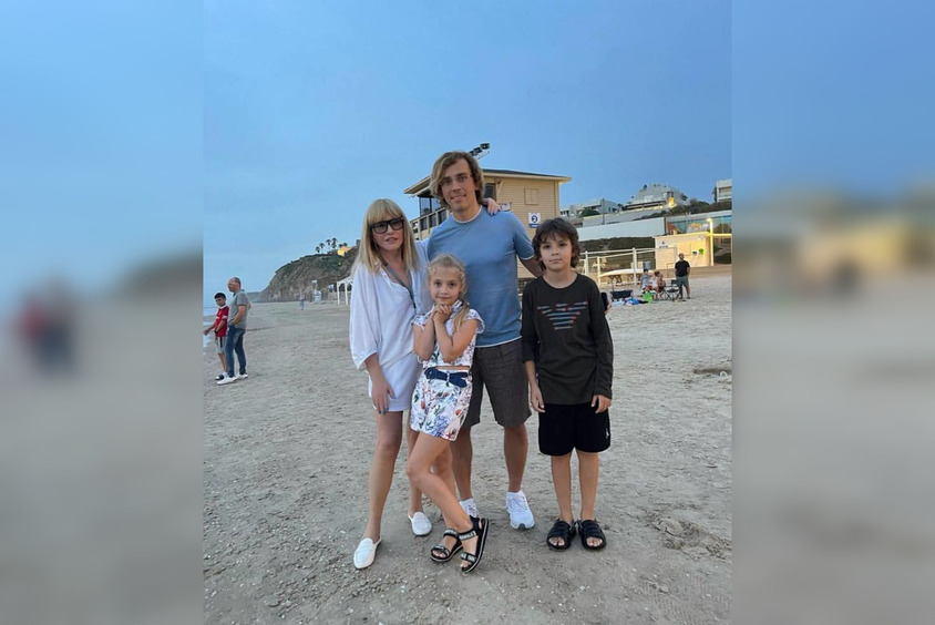 Кадры недели: дети удивили Пугачеву странными играми, Лада Дэнс приходит в себя после автокатастрофы